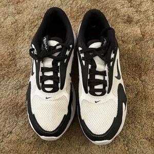 Nike Air Max Bolt